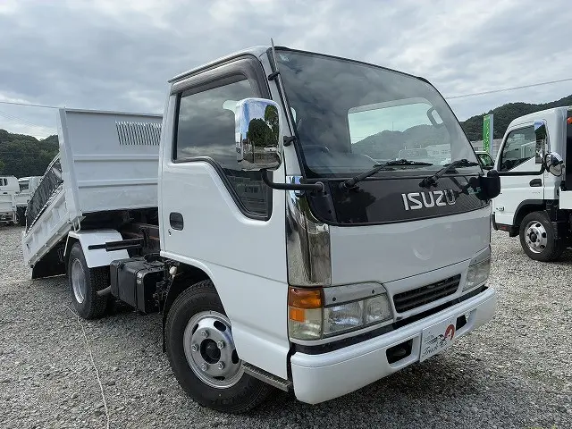 いすゞ エルフ KC-NKR66EP(2WD)の写真3