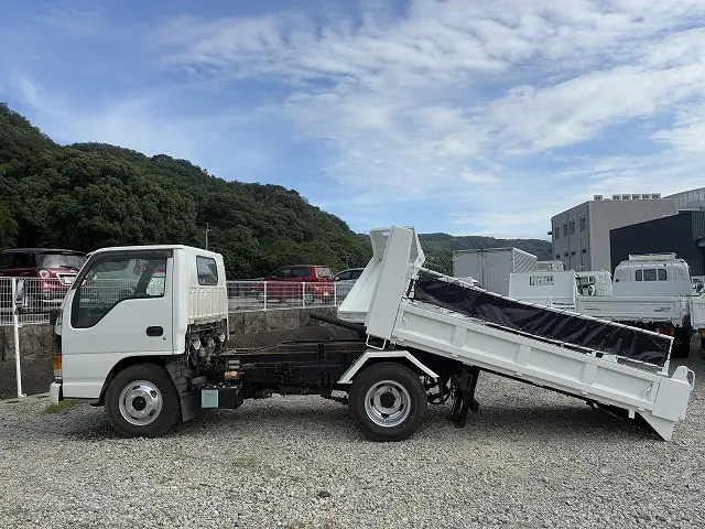 いすゞ エルフ KC-NKR66EP(2WD)の写真4