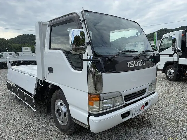 いすゞ エルフ KC-NKR66EP(2WD)の写真17