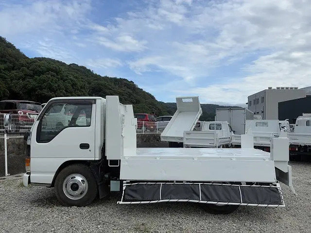 いすゞ エルフ KC-NKR66EP(2WD)の写真18