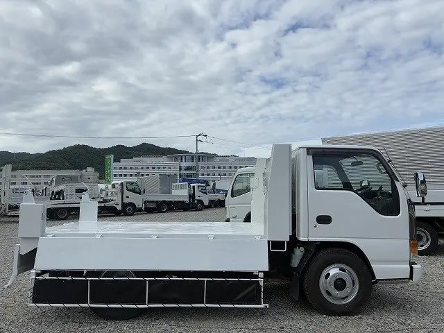 いすゞ エルフ KC-NKR66EP(2WD)の写真19