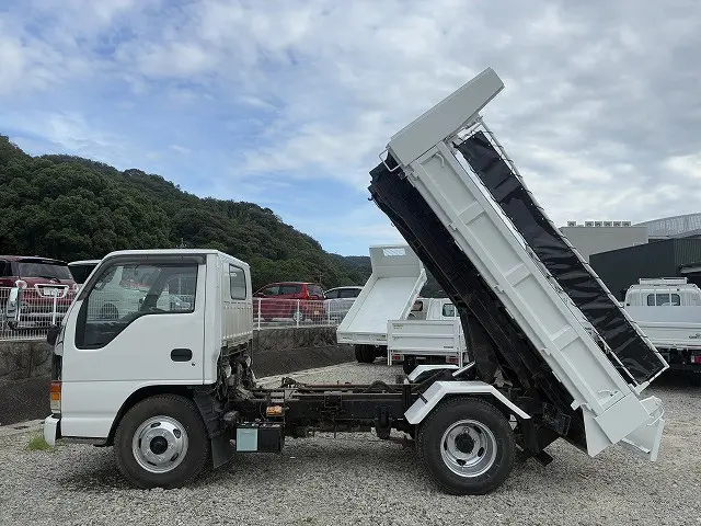 いすゞ エルフ KC-NKR66EP(2WD)の写真25