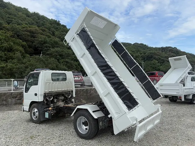いすゞ エルフ KC-NKR66EP(2WD)の写真27