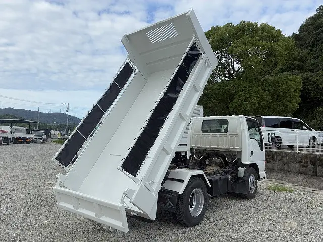 いすゞ エルフ KC-NKR66EP(2WD)の写真29