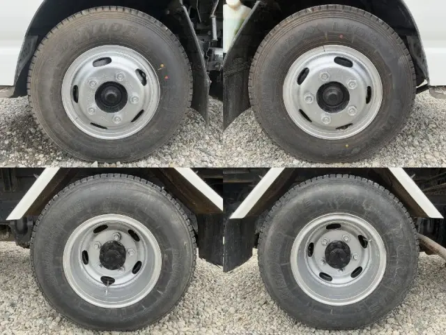 いすゞ エルフ KC-NKR66EP(2WD)の写真32
