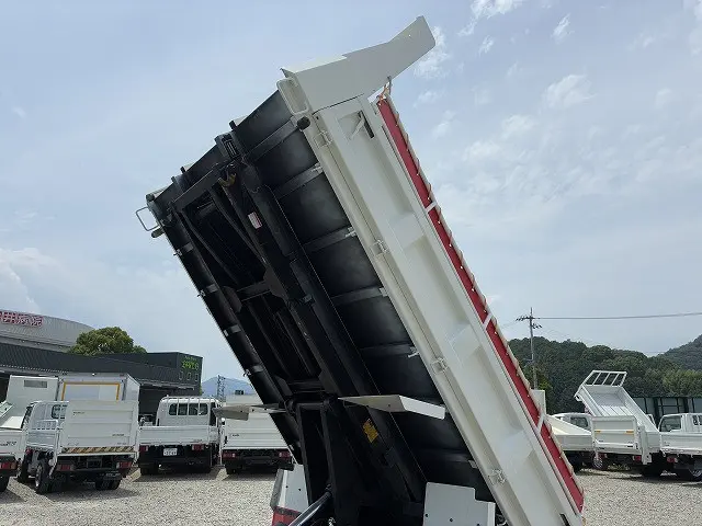 日野 デュトロ SDG-XZU700X(2WD)の写真31
