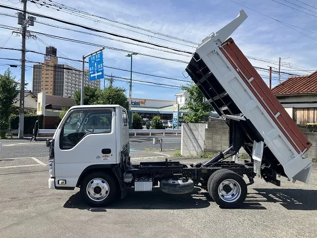 いすゞ エルフ TPG-NKR85AN(2WD)の写真4