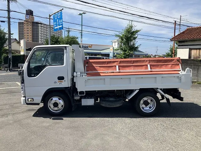 いすゞ エルフ TPG-NKR85AN(2WD)の写真11