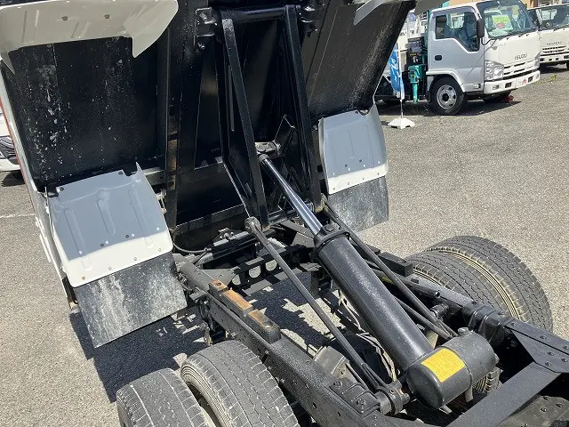 いすゞ エルフ TPG-NKR85AN(2WD)の写真18