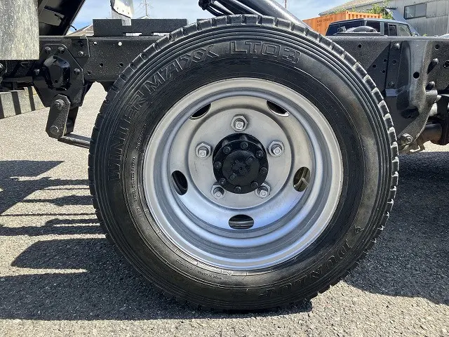 いすゞ エルフ TPG-NKR85AN(2WD)の写真27