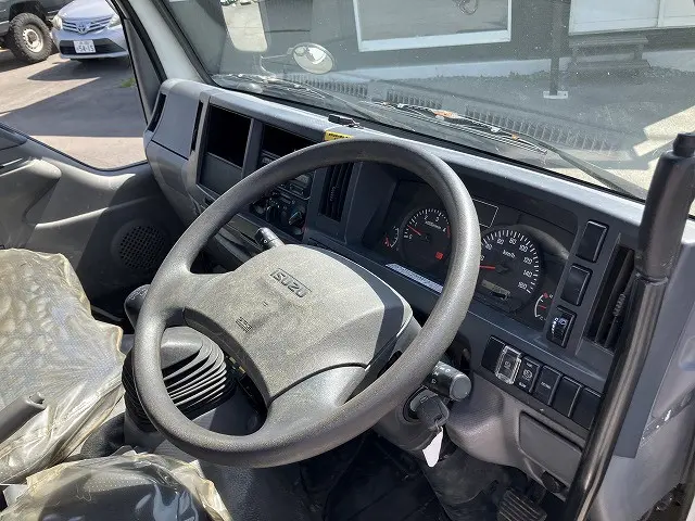 いすゞ エルフ TPG-NKR85AN(2WD)の写真33
