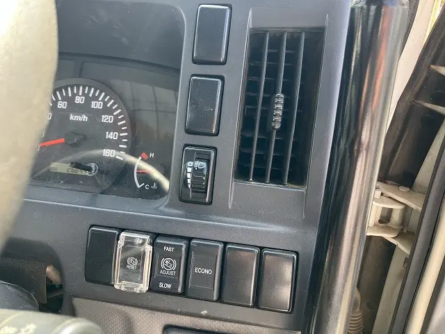 いすゞ エルフ TPG-NKR85AN(2WD)の写真35