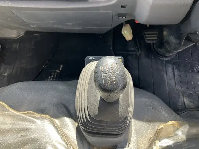 いすゞ エルフ TPG-NKR85AN(2WD)の写真39