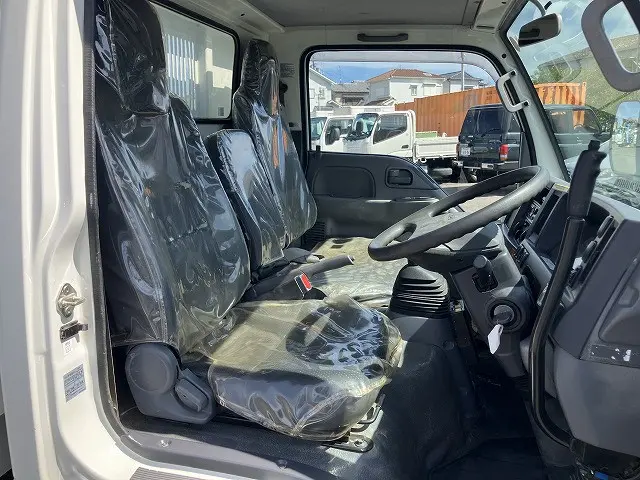 いすゞ エルフ TPG-NKR85AN(2WD)の写真42