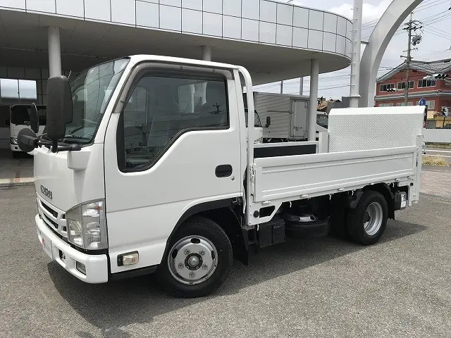 いすゞ エルフ TRG-NJR85A(2WD)の写真1