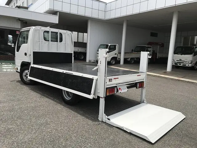 いすゞ エルフ TRG-NJR85A(2WD)の写真11