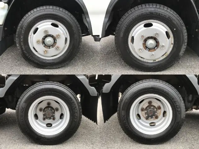 いすゞ エルフ TRG-NJR85A(2WD)の写真44