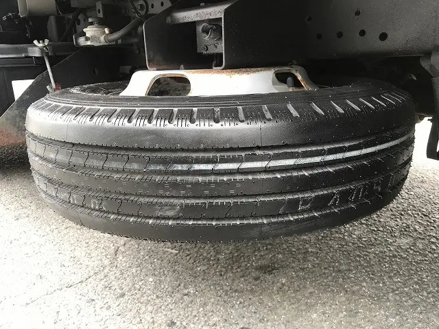 いすゞ エルフ TRG-NJR85A(2WD)の写真45