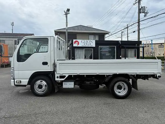 いすゞ エルフ TPG-NJR85A(2WD)の写真4