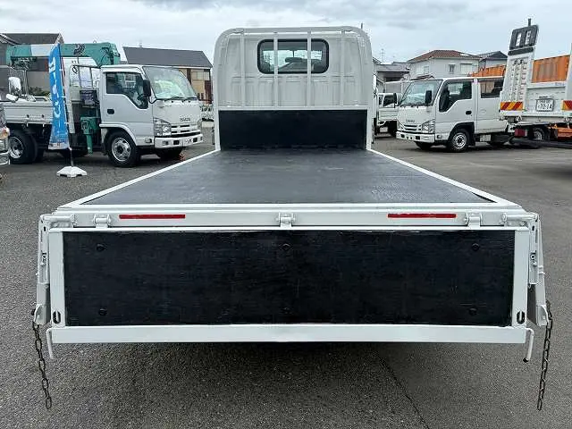 いすゞ エルフ TPG-NJR85A(2WD)の写真14