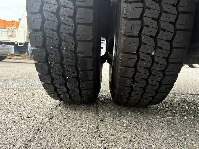 いすゞ エルフ TPG-NJR85A(2WD)の写真33