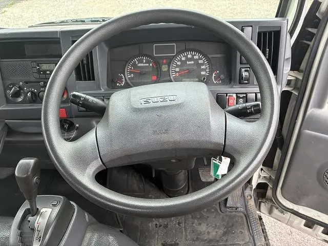 いすゞ エルフ TPG-NJR85A(2WD)の写真40