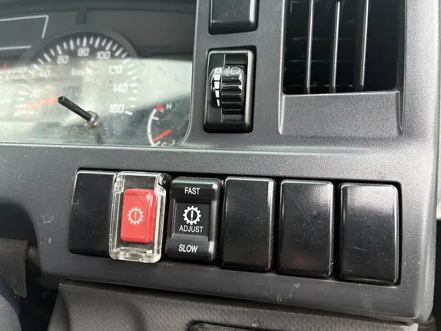 いすゞ エルフ TPG-NJR85A(2WD)の写真43