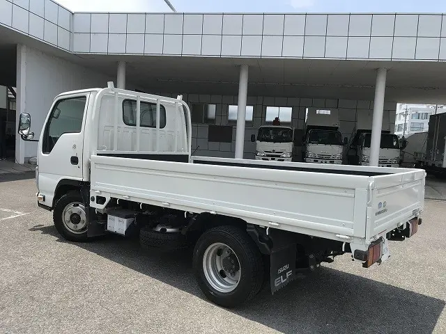 いすゞ エルフ TPG-NJR85A(2WD)の写真4