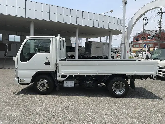 いすゞ エルフ TPG-NJR85A(2WD)の写真7
