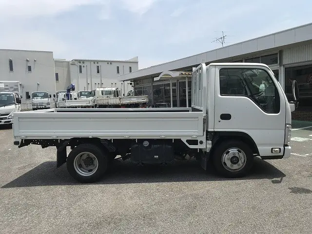 いすゞ エルフ TPG-NJR85A(2WD)の写真8