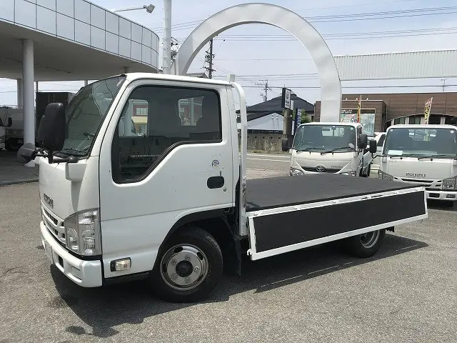 いすゞ エルフ TPG-NJR85A(2WD)の写真9