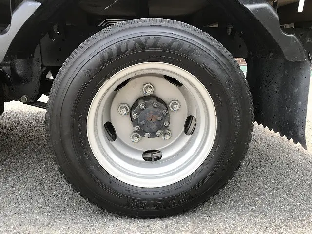 いすゞ エルフ TPG-NJR85A(2WD)の写真41