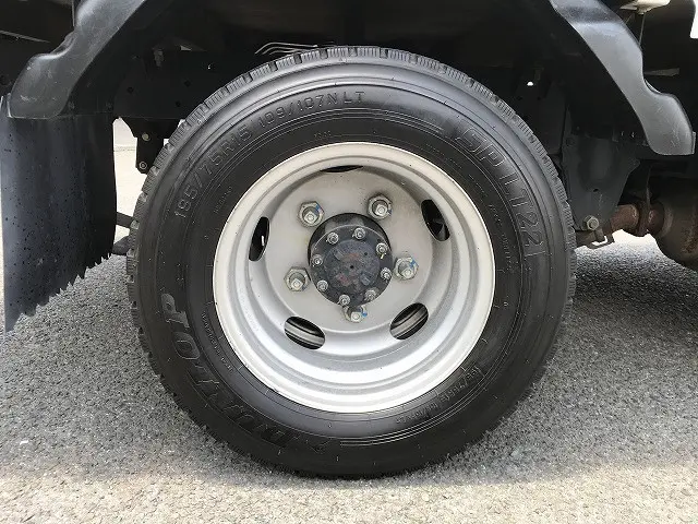 いすゞ エルフ TPG-NJR85A(2WD)の写真42