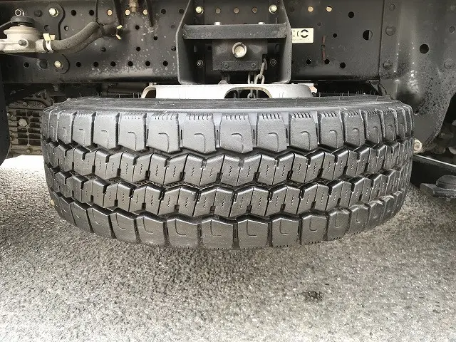 いすゞ エルフ TPG-NJR85A(2WD)の写真43