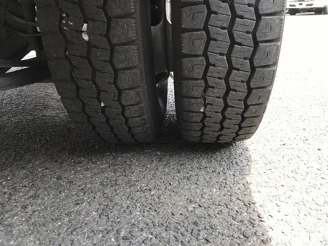 いすゞ エルフ TPG-NJR85A(2WD)の写真47