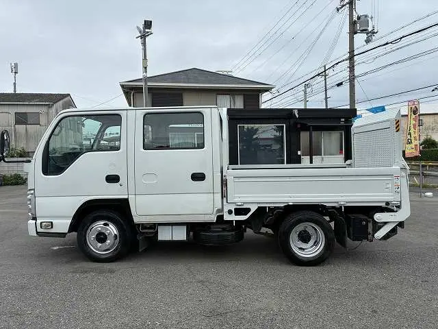 いすゞ エルフ TPG-NJR85A(2WD)の写真4