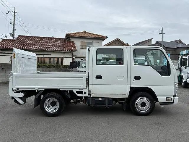 いすゞ エルフ TPG-NJR85A(2WD)の写真5
