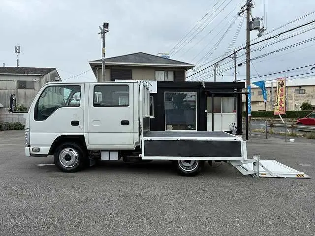 いすゞ エルフ TPG-NJR85A(2WD)の写真11