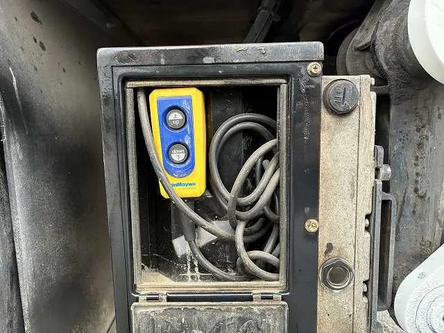 いすゞ エルフ TPG-NJR85A(2WD)の写真17