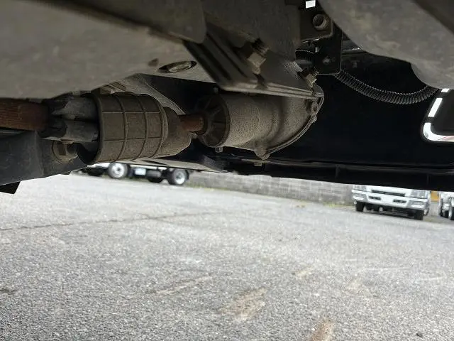 いすゞ エルフ TPG-NJR85A(2WD)の写真21