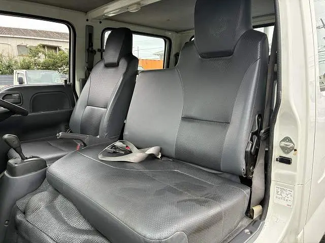 いすゞ エルフ TPG-NJR85A(2WD)の写真28