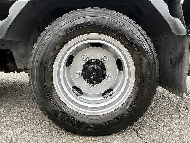 いすゞ エルフ TPG-NJR85A(2WD)の写真41