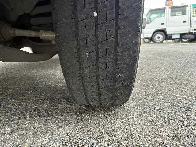 いすゞ エルフ TPG-NJR85A(2WD)の写真44