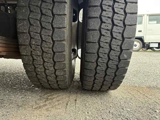 いすゞ エルフ TPG-NJR85A(2WD)の写真45