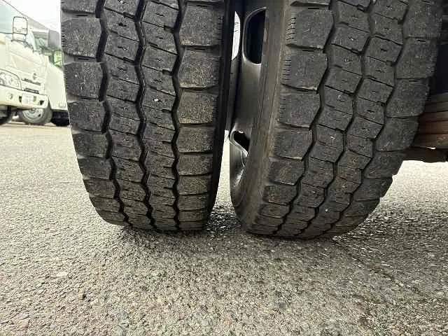 いすゞ エルフ TPG-NJR85A(2WD)の写真46