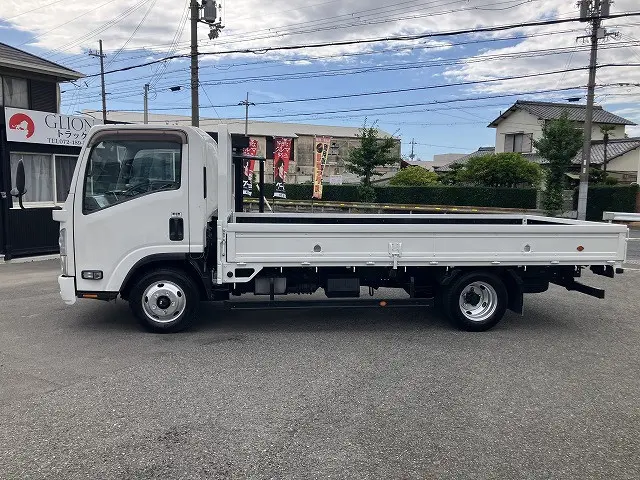 いすゞ エルフ TPG-NNR85AR(2WD)の写真4
