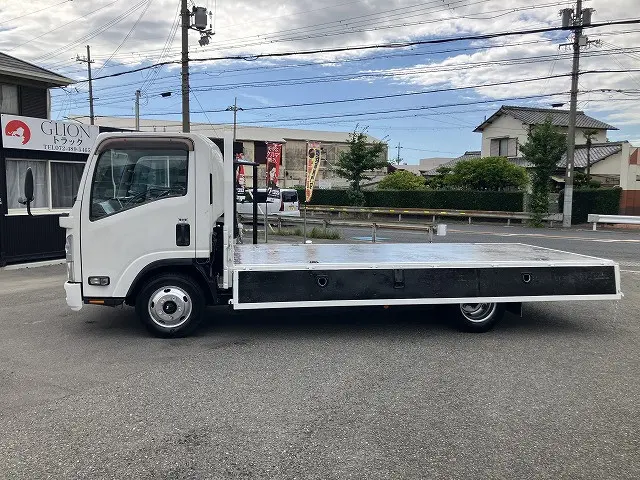 いすゞ エルフ TPG-NNR85AR(2WD)の写真11
