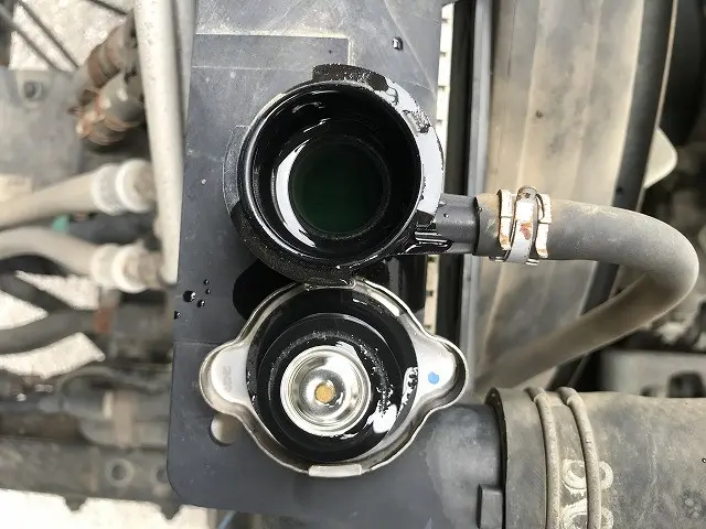 いすゞ フォワード SKG-FRR90S1(2WD)の写真25