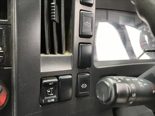 いすゞ フォワード SKG-FRR90S1(2WD)の写真43