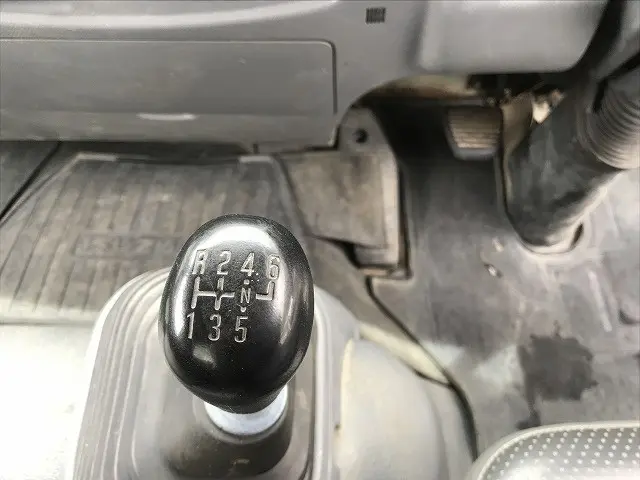いすゞ フォワード SKG-FRR90S1(2WD)の写真45